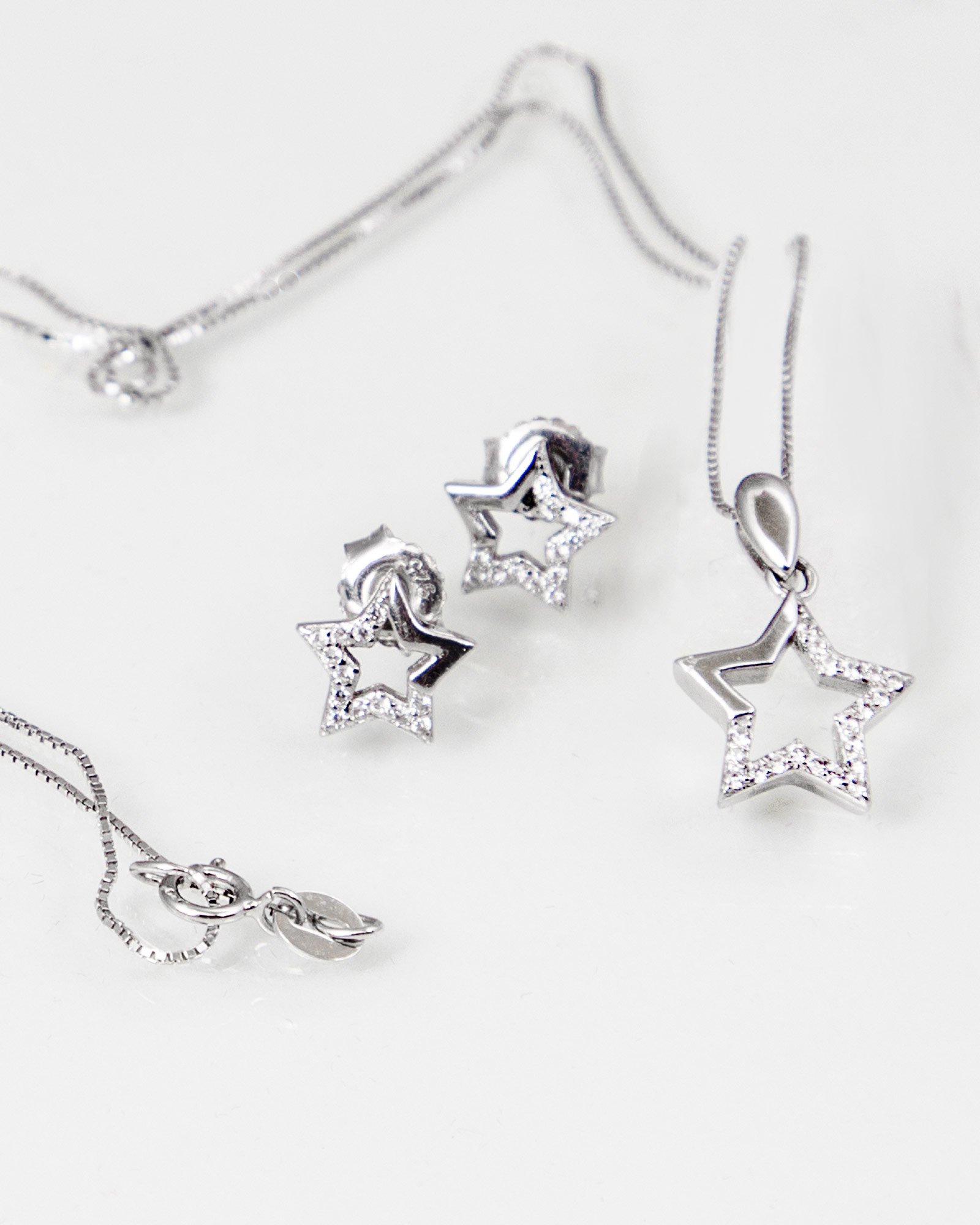 نیم ست دخترانه نقره طرح ستاره - نقره ای - گردنبند و گوشواره نقره