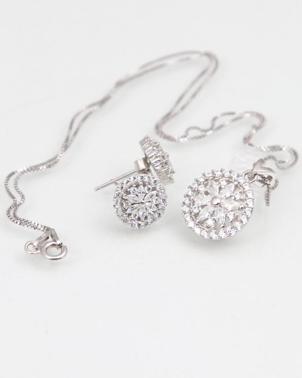 نیم ست طرح خورشید نگین دار - نقره ای - گردنبند و گوشواره نقره