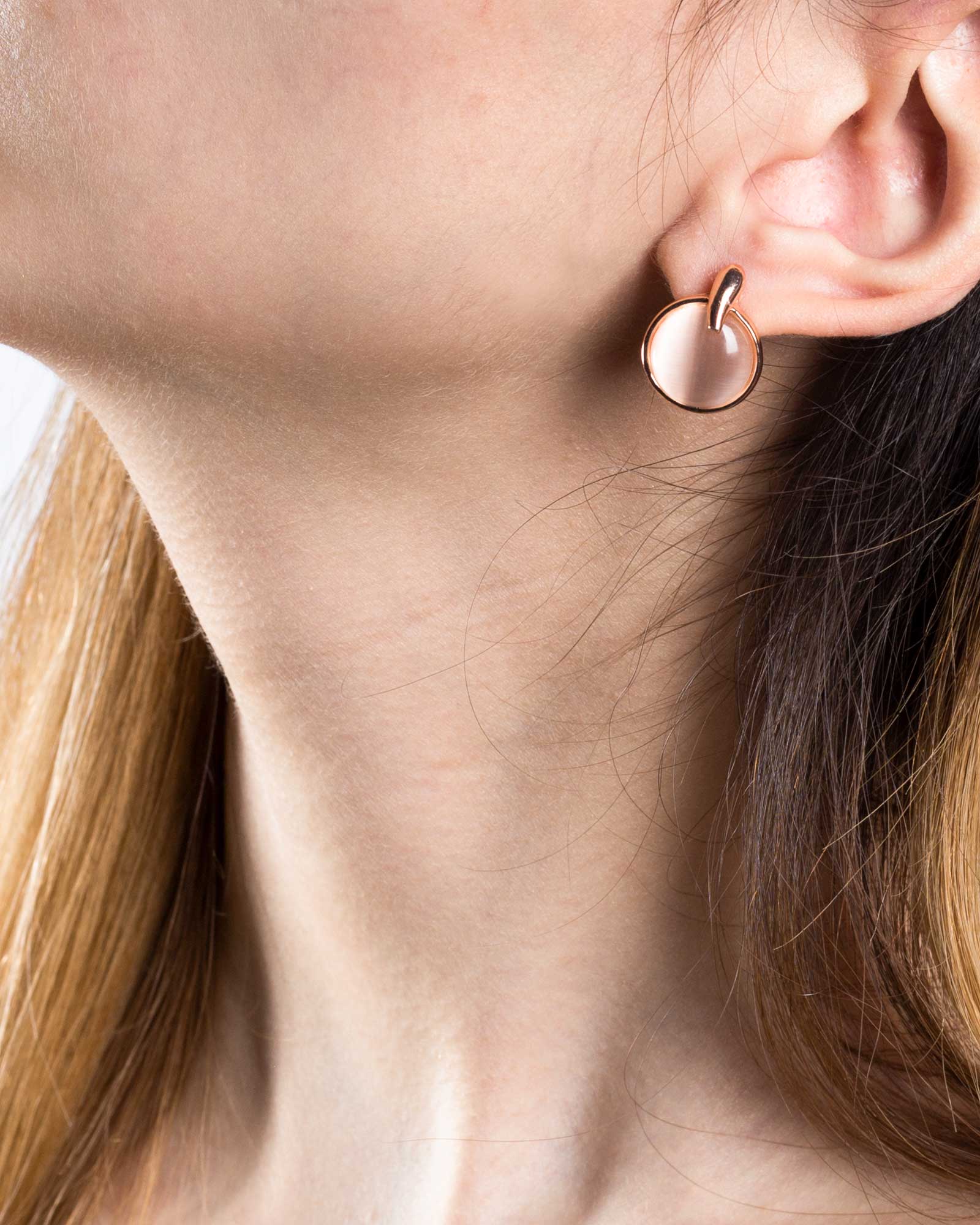 گوشواره میخی تک نگین - هلویی سیر - گوشواره رزگلد زنانه