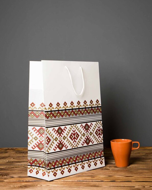 پاکت کادویی طرح گلیم - سفید - سایز بزرگ