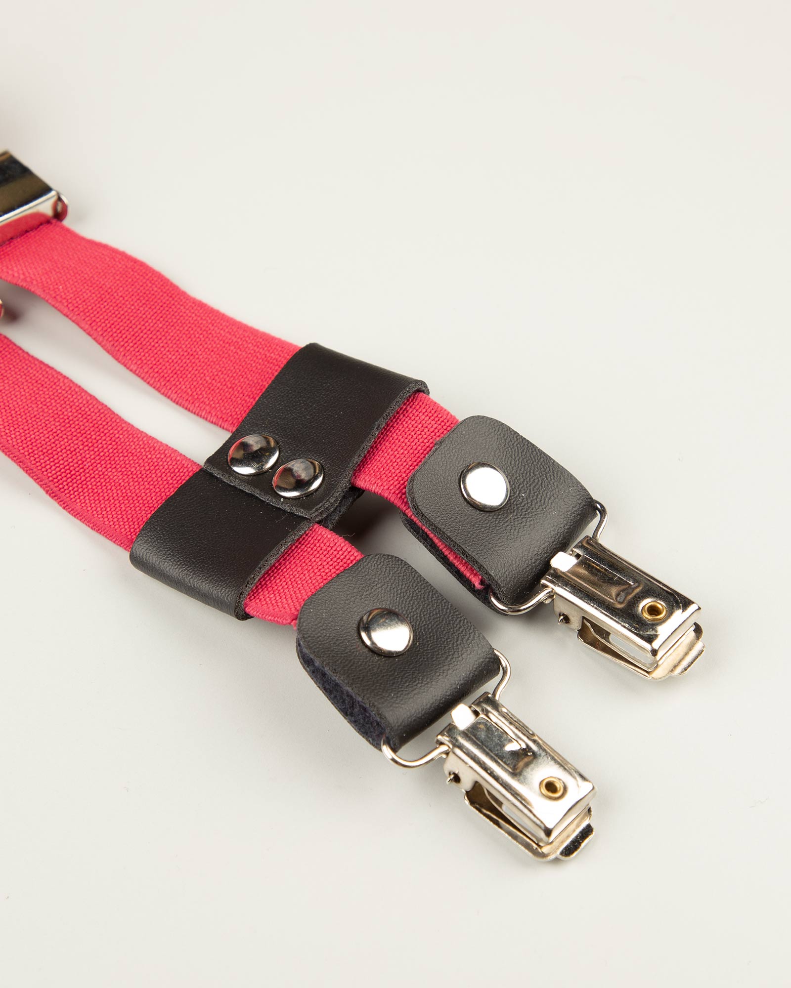 ساسبند کشی کلیپسی- خرید ساسبند مردانه- خرید ساسبند اسپرت-خرید اینترنتی ساسبند