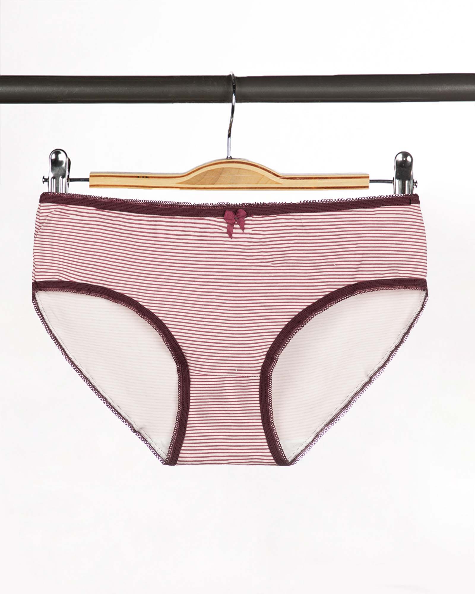 شورت نخی زنانه طرح دار