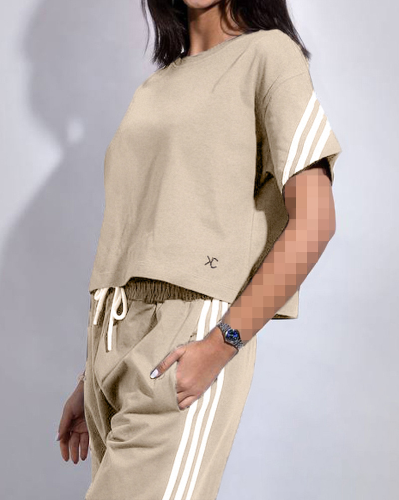 کراپ تیشرت زنانه 2898 - کرمی سیر